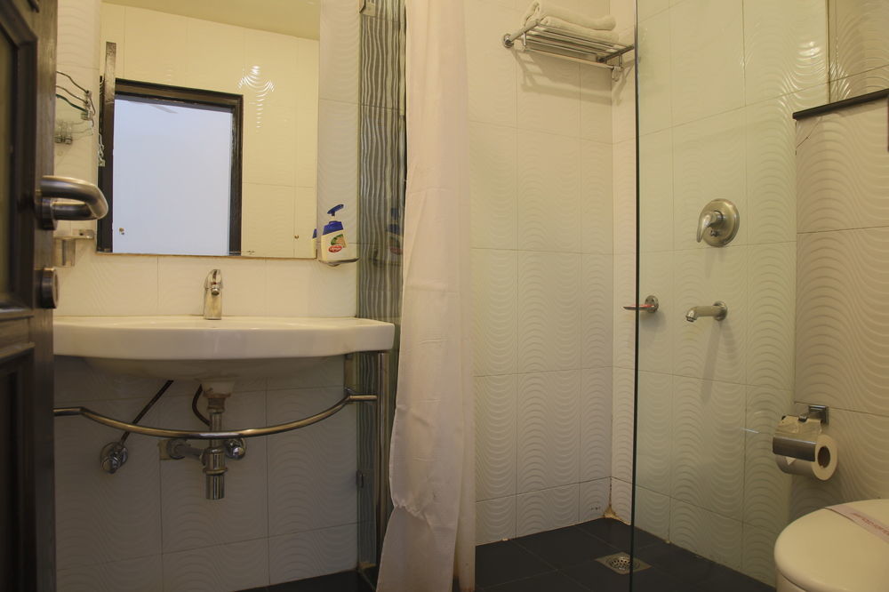 Fabhotel Exotica Greenpark New Delhi Luaran gambar