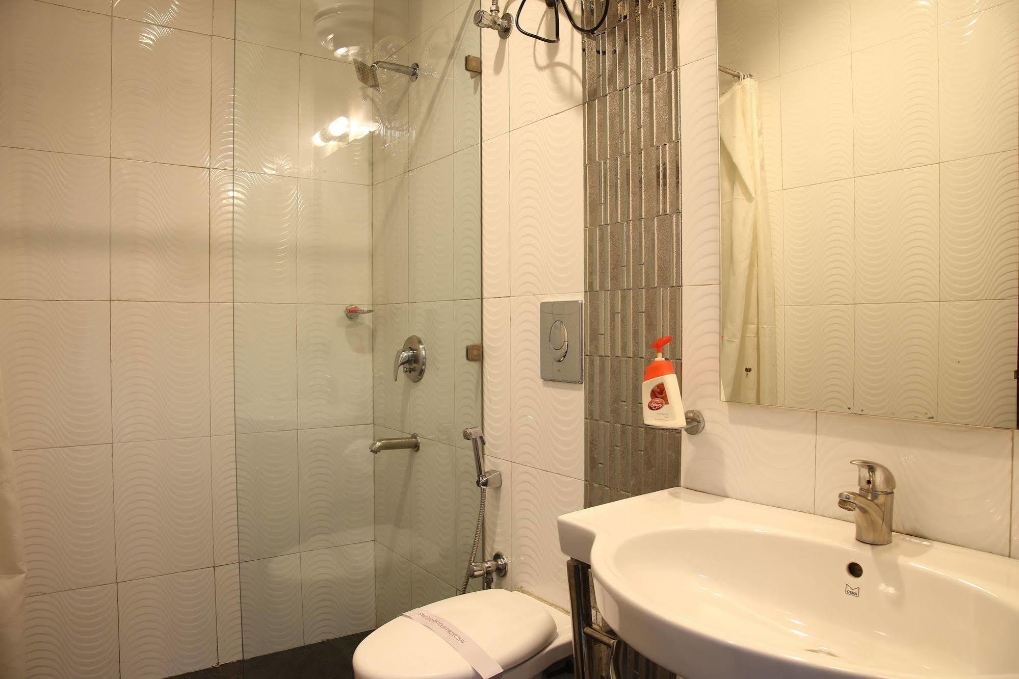 Fabhotel Exotica Greenpark New Delhi Luaran gambar